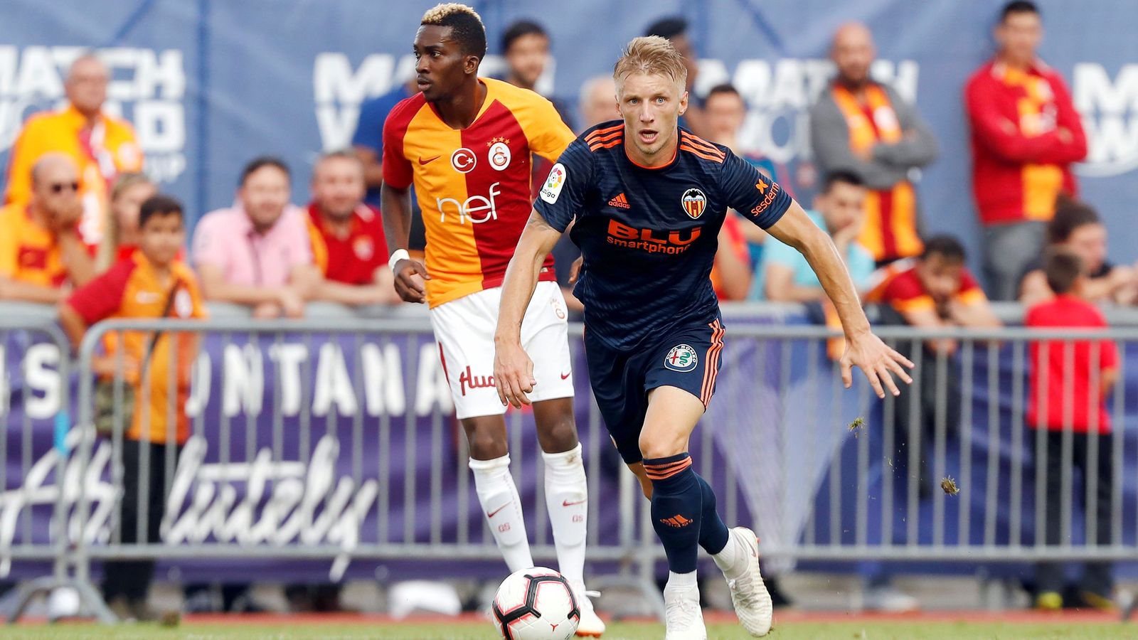 Daniel Wass durant el partit de pretemporada contra el Galatasaray