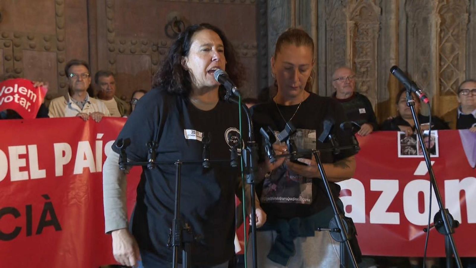 Declaracions de les associacions de víctimes en la concentració de la Mare de Deu