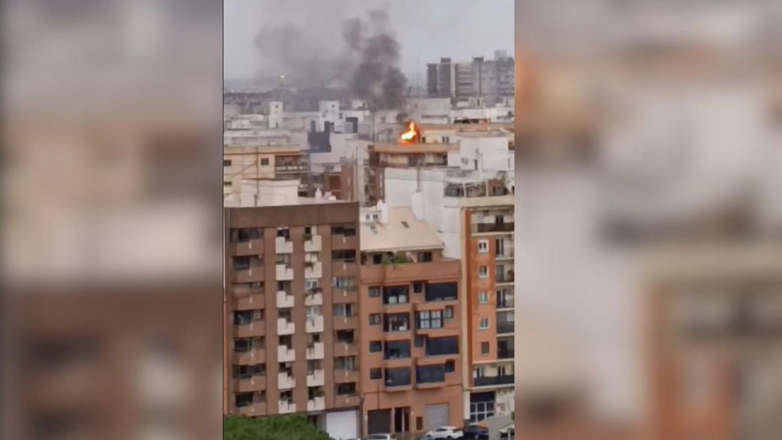 Imatges de l'incendi, al terrat de l'edifici