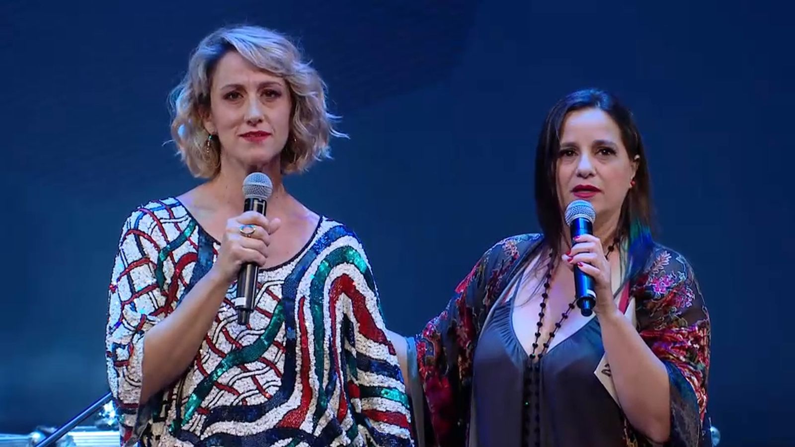 Carme Juan i Maria Juan eren les presentadores de la gala