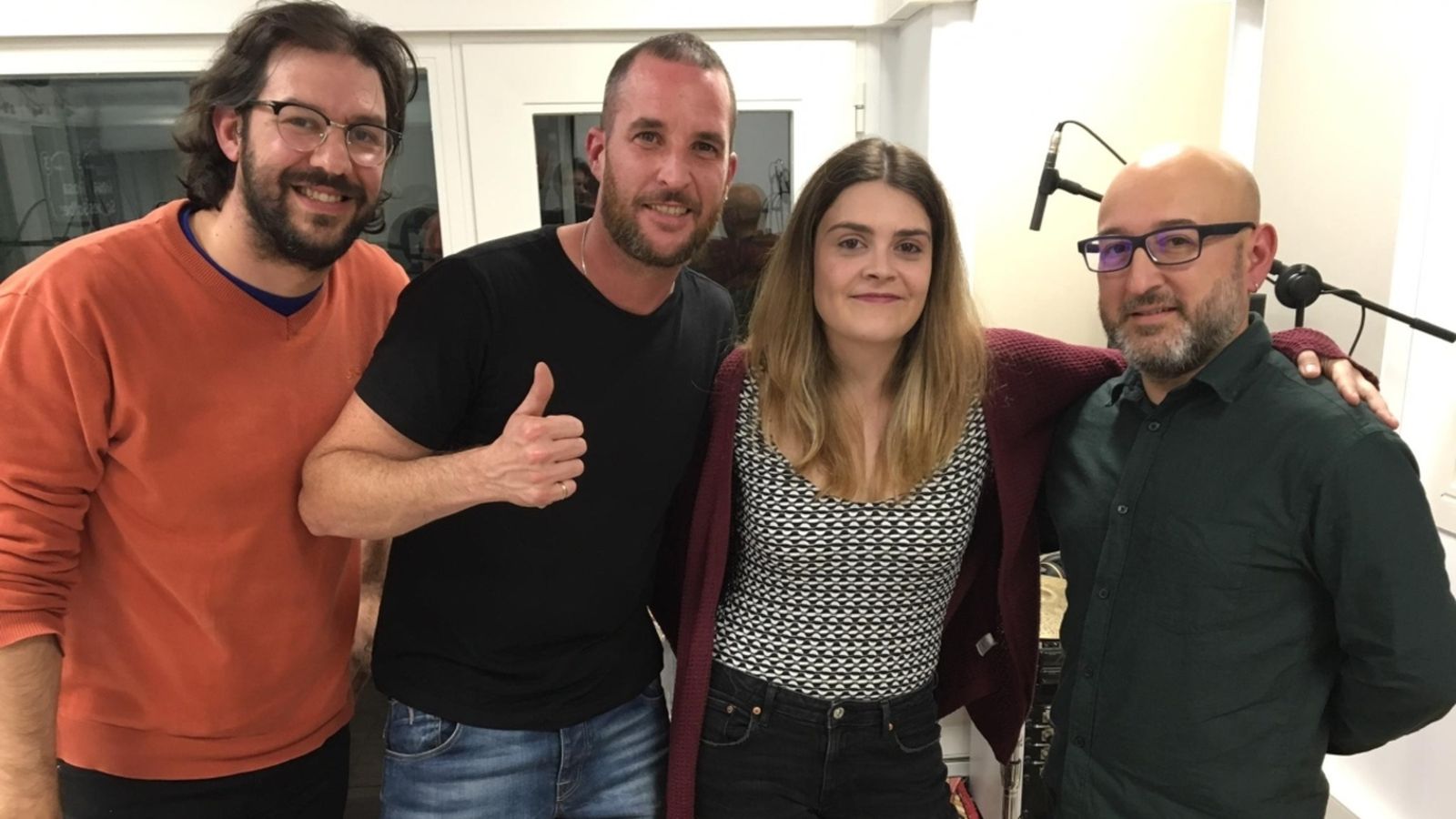 19.11.2019 | VLC Roots, les versions de Jimena Amarillo i Pete Lala.