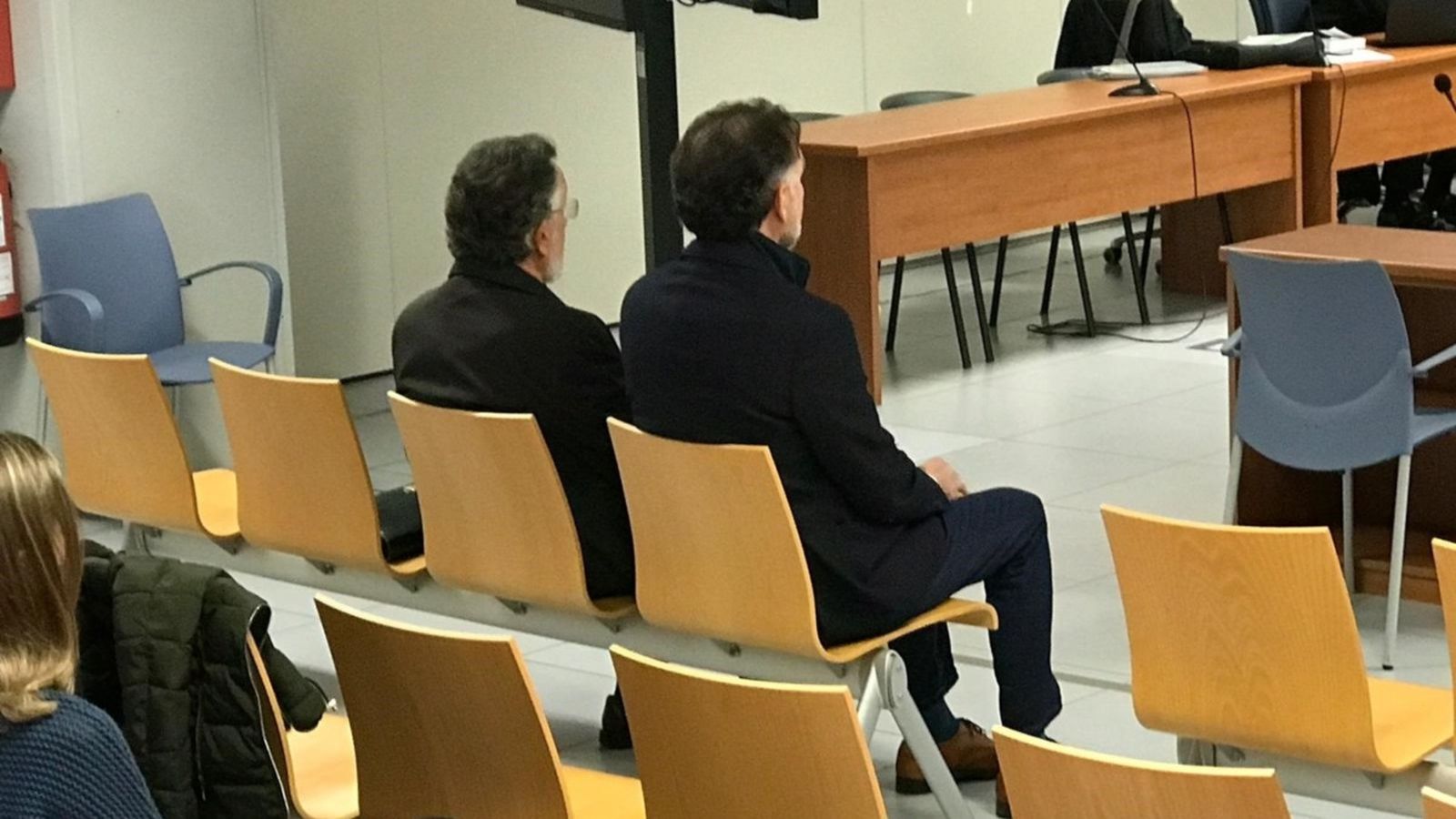 Els acusats Alfonso Grau i Urbano Catalán seuen a la banqueta dels acusats