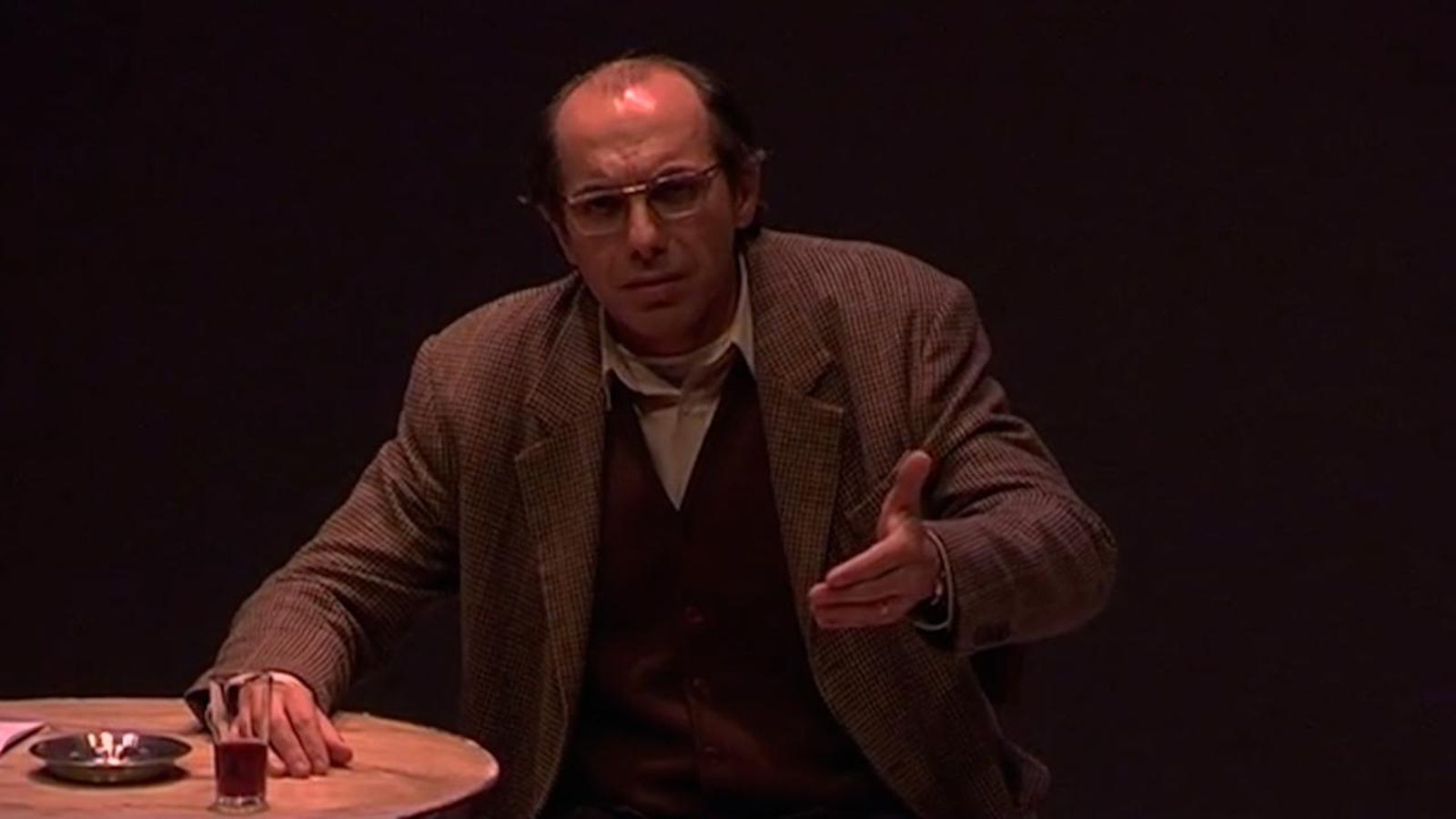 Representació teatral de «Poseu-me les ulleres»