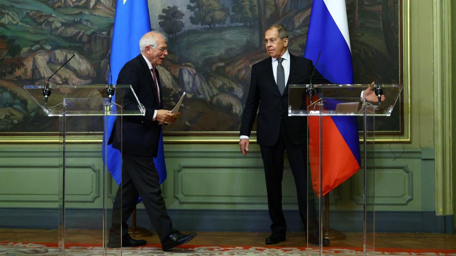 Josep Borrell en la compareixença amb el ministre rus d'Exteriors, Serguei Lavrov