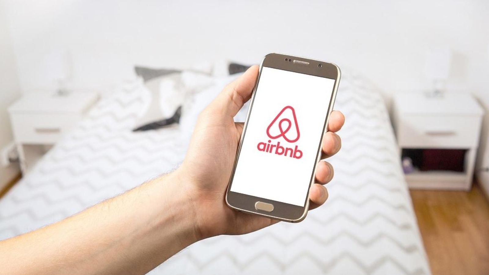 Airbnb haurà de complir la normativa europea de consumidors Airbnb haurà de complir la normativa europea de consumidors