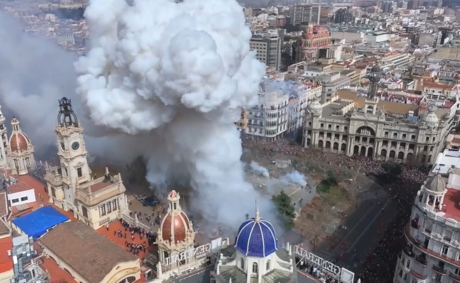 No oblideu votar amb el mòbil per les millors mascletaes de les Falles 2025