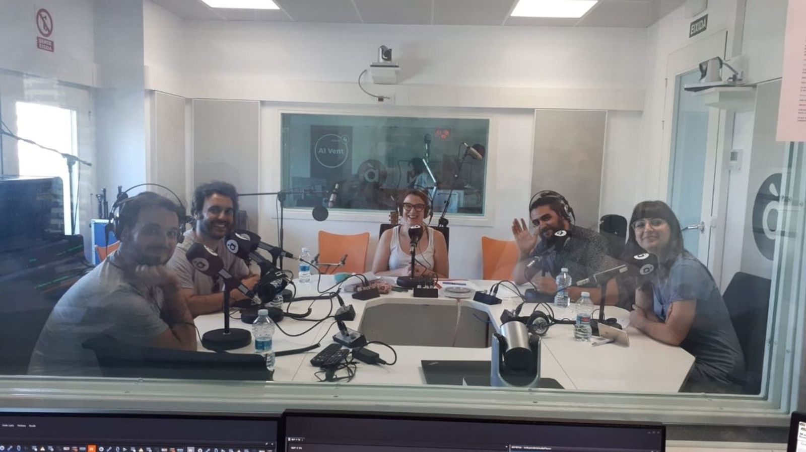 18.06.2019 | Tercera hora: els valencians Tardor visiten hui l’estudi com a #CapdeCartell