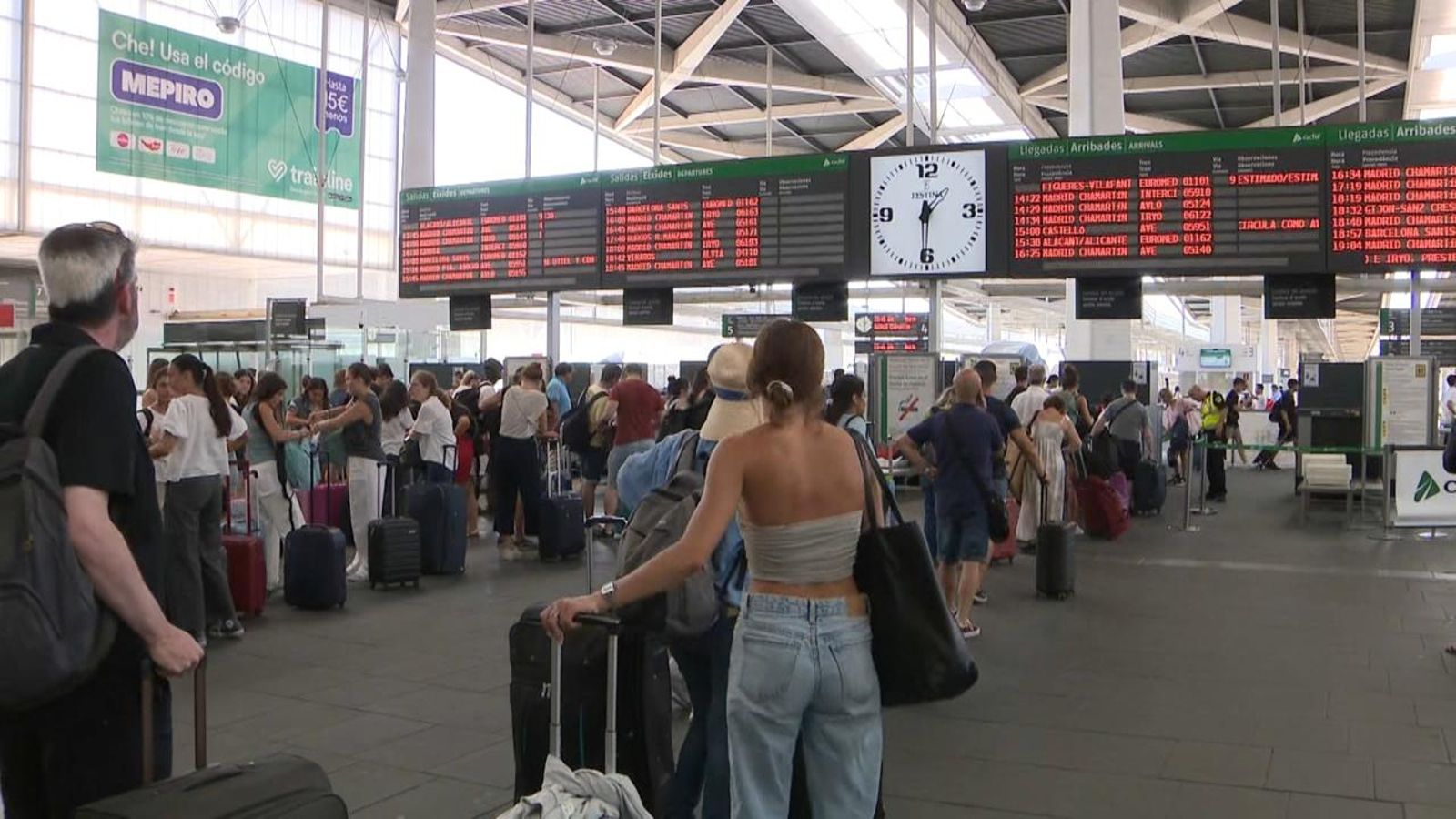 Els turistes prefereixen les destinacions de sol i platja, segons un informe