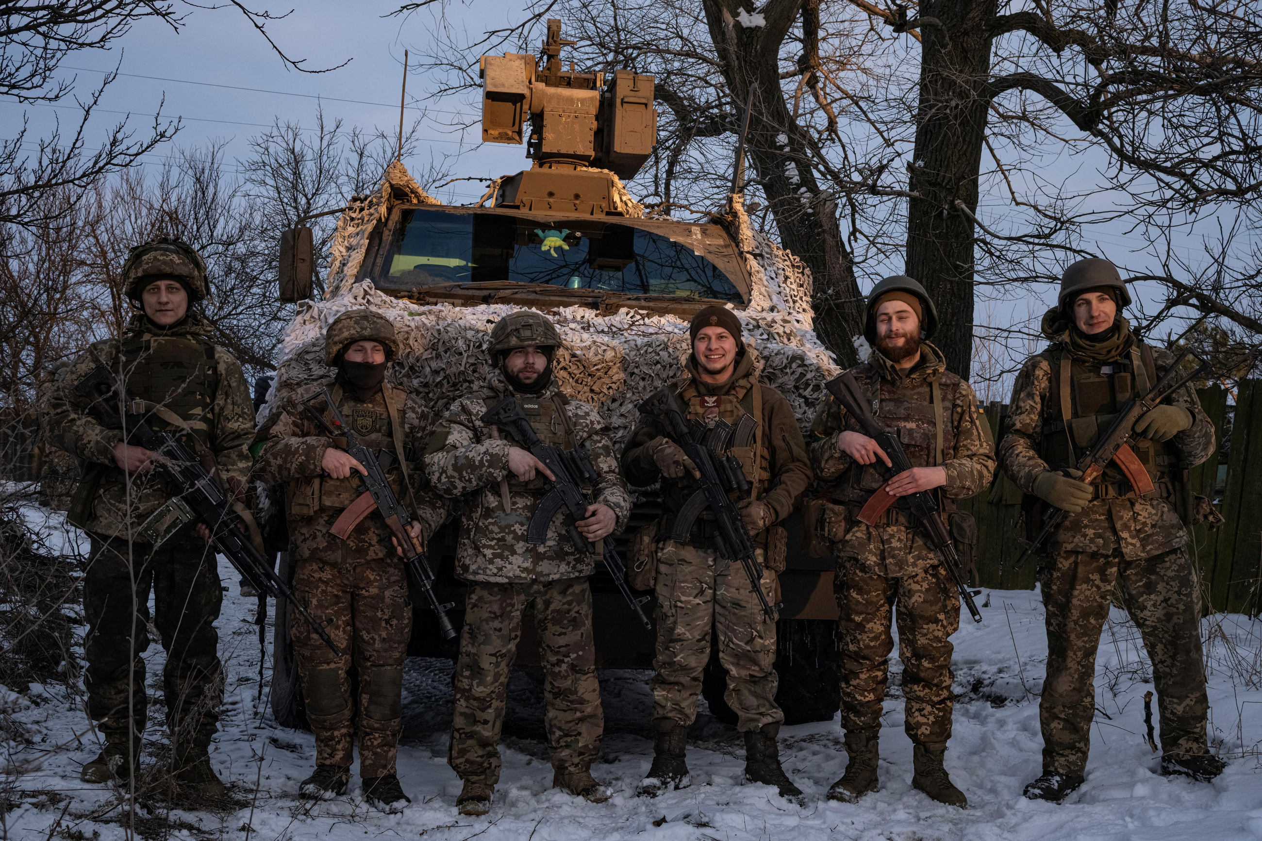 Militars ucraïnesos prop de Bakhmut, regió de Donetsk, Ucraïna