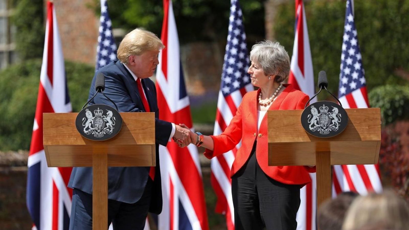 Donald Trump i Theresa May, ahir durant la roda de premsa