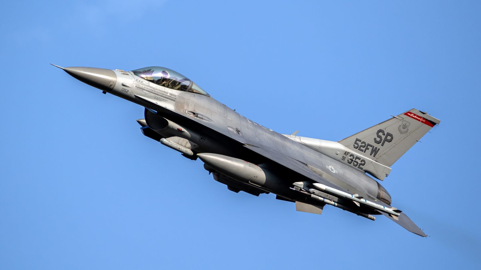 Un F-16 dels Estats Units en una imatge d'arxiu