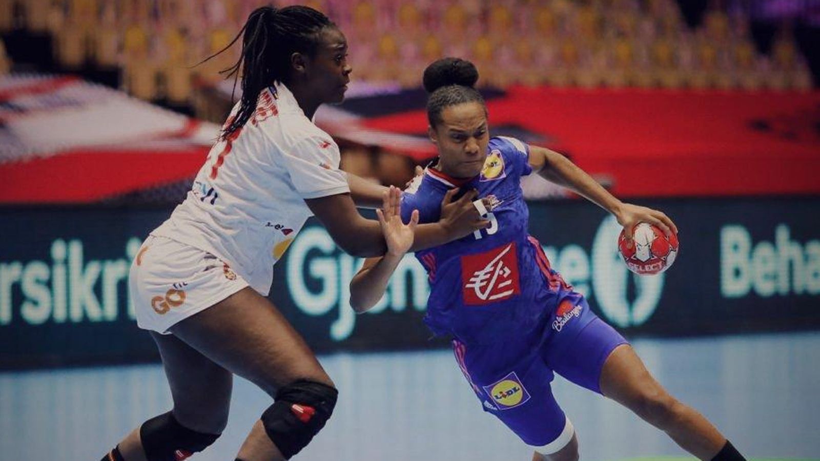 La jugadora de l’Elx, Lysa Tchaptchet està en la convocatòria de Carlos Viver