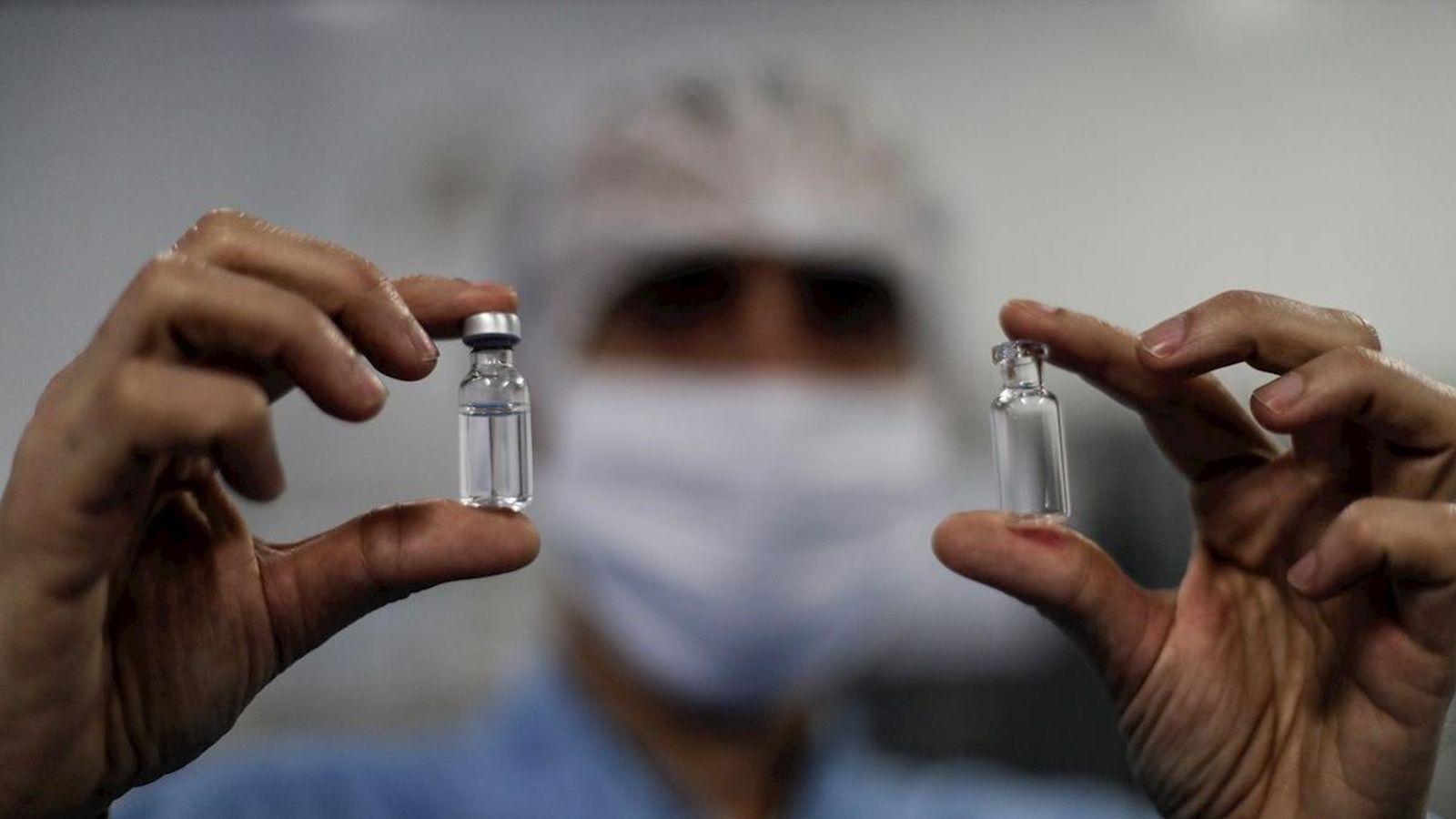 Mostres de la vacuna, al laboratorio de BioManguinhos a Río de Janeiro (el Brasil)