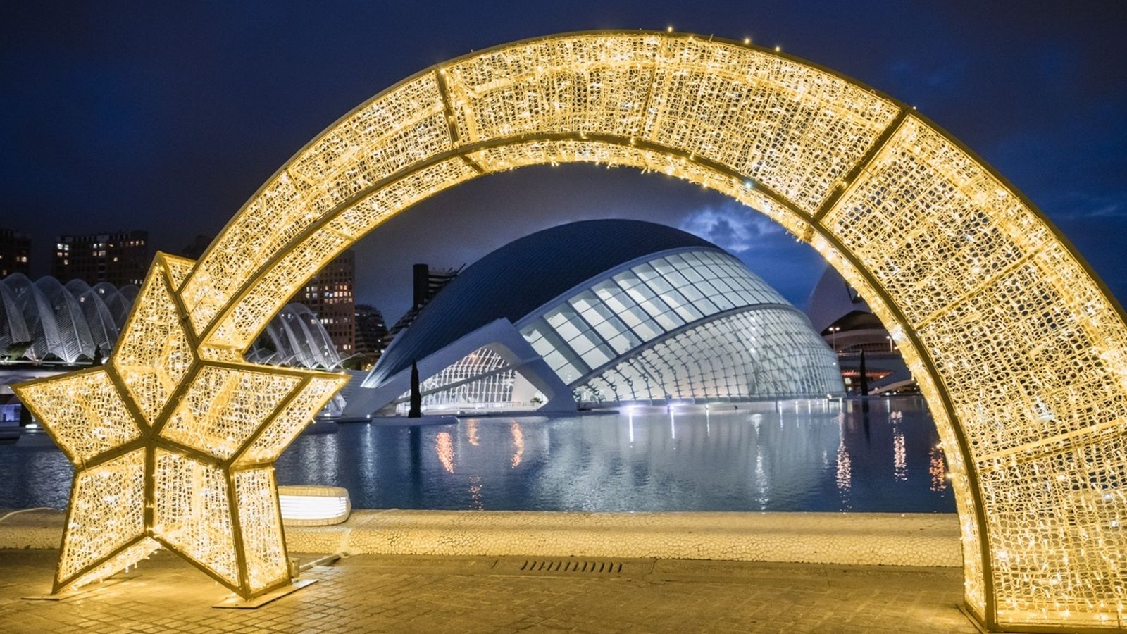 El passeig d’Arbotants de l’Umbracle acull fins al 6 de gener el mercat de Nadal