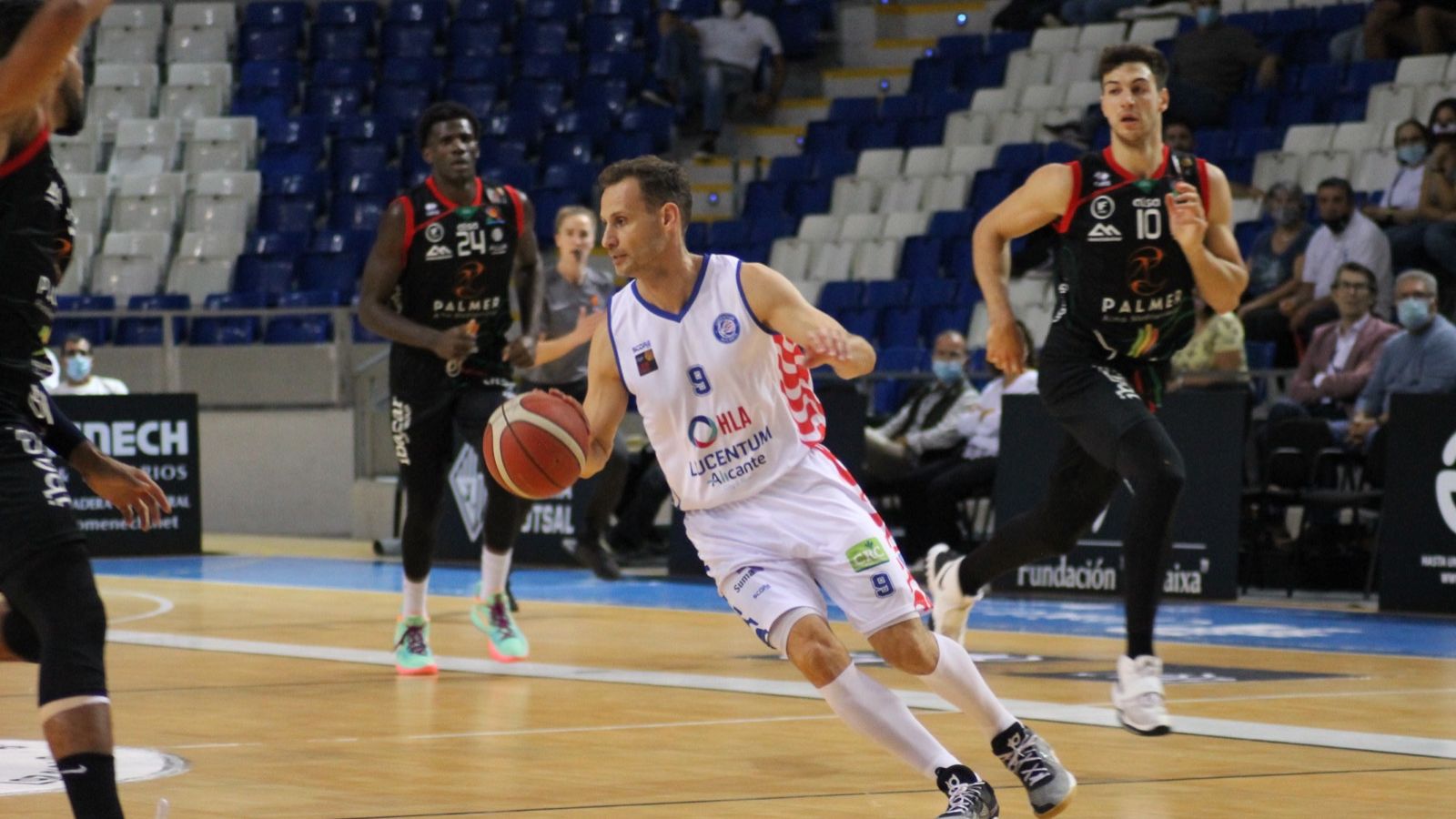 L'HLA aconsegueix la primera victòria de la temporada
