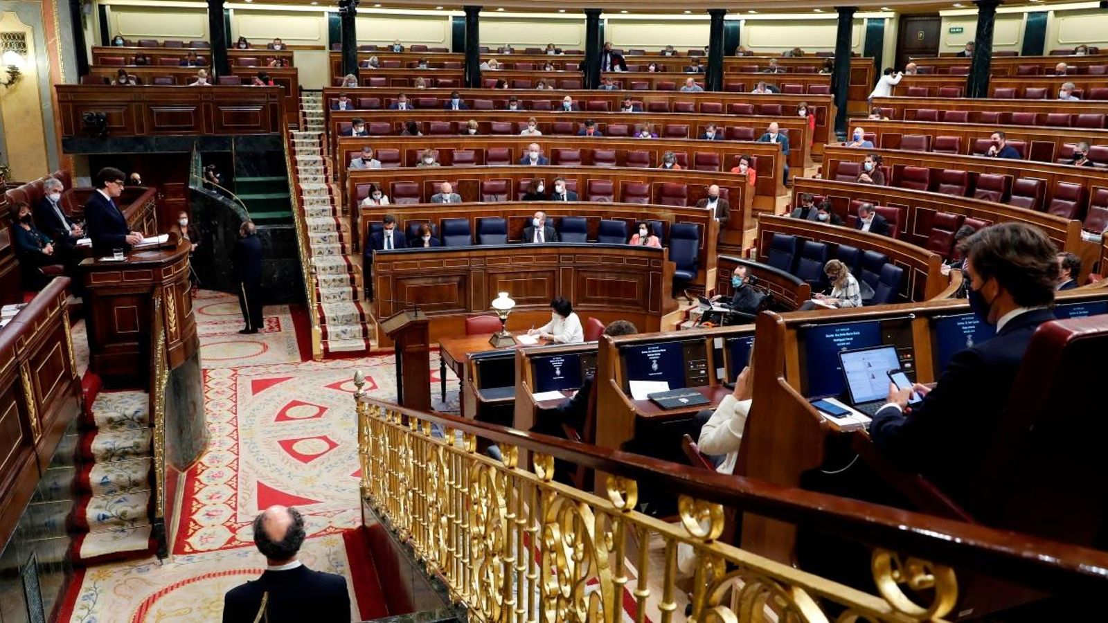 Illa demana “un esforç més” perquè venen “mesos molt durs”