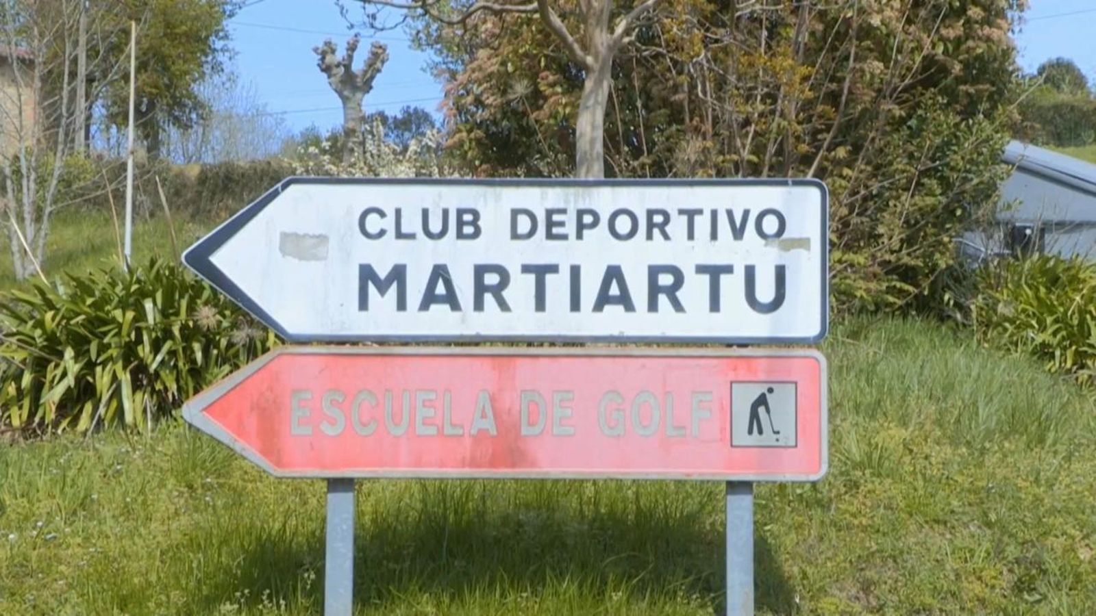 El veïnat de Barrika recorda els primers passos de Jon Rahm