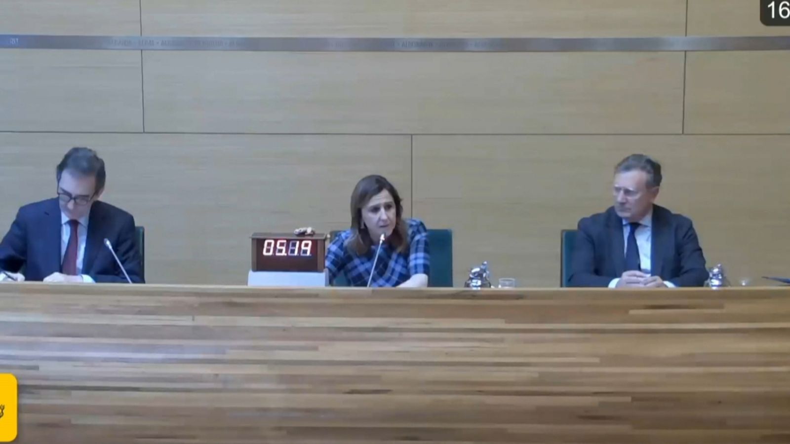 Així ha sigut el tens moment entre Vox i el PP a l'Ajuntament de València