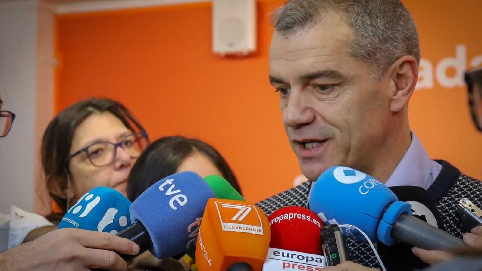 Cantó guanya les primàries i serà el candidat de Ciutadans a la Generalitat