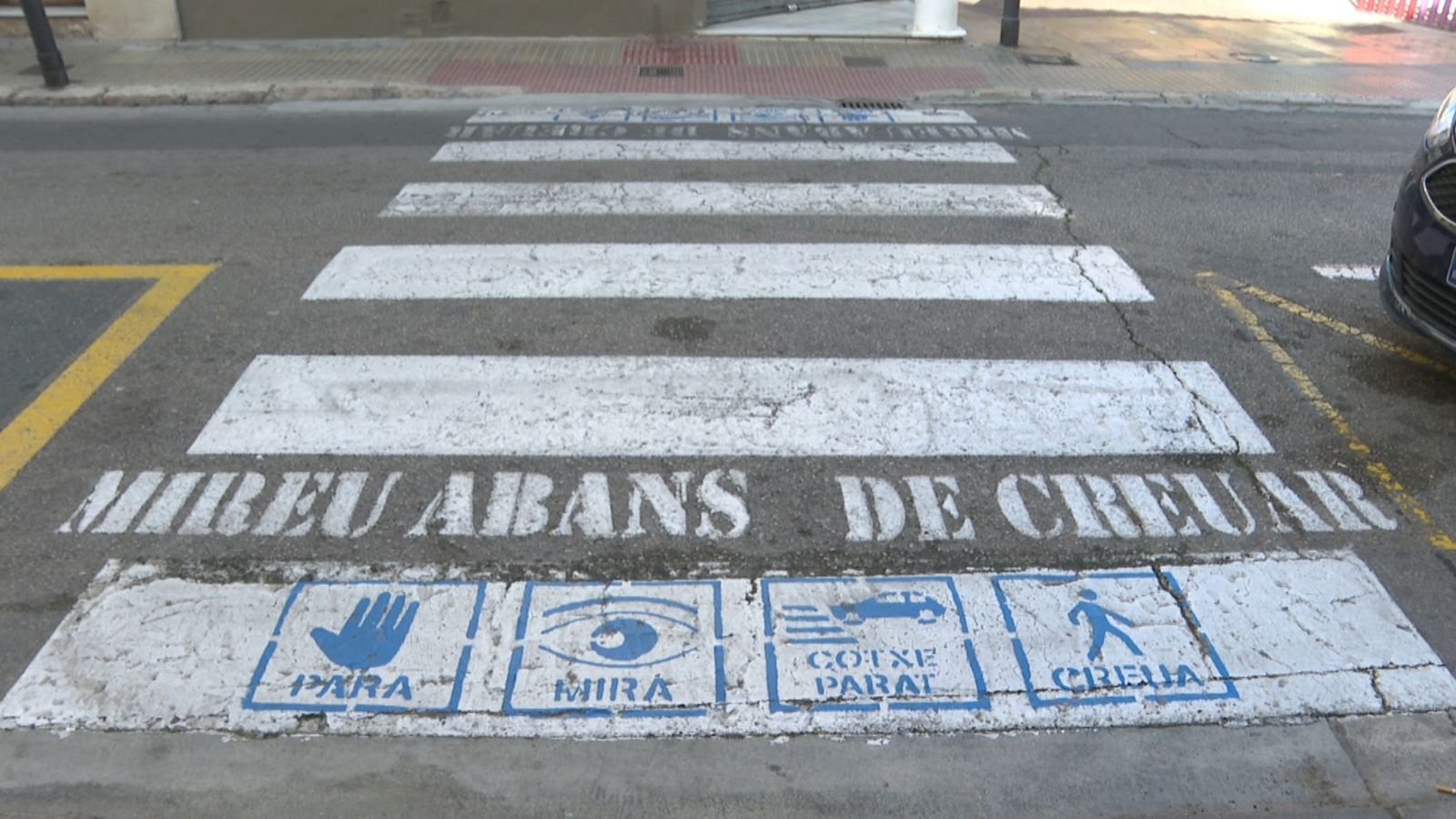 Pictogrames a un pas de vianants de Gandia