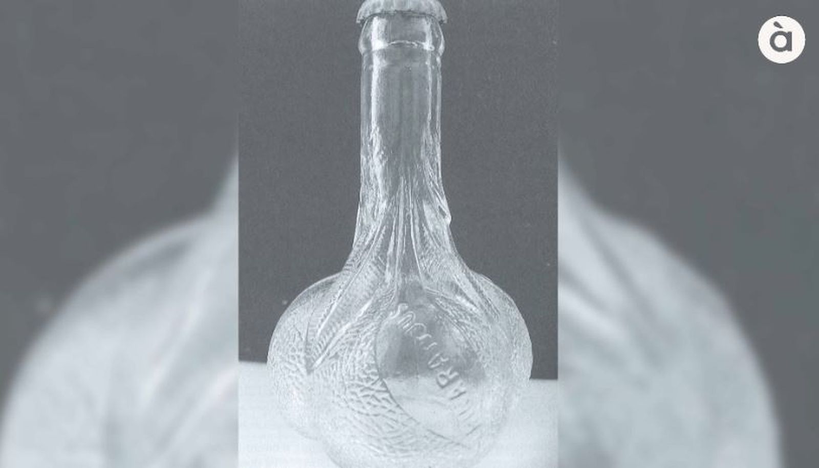 Imatge d'arxiu d'una fotografia de l'ampolla original