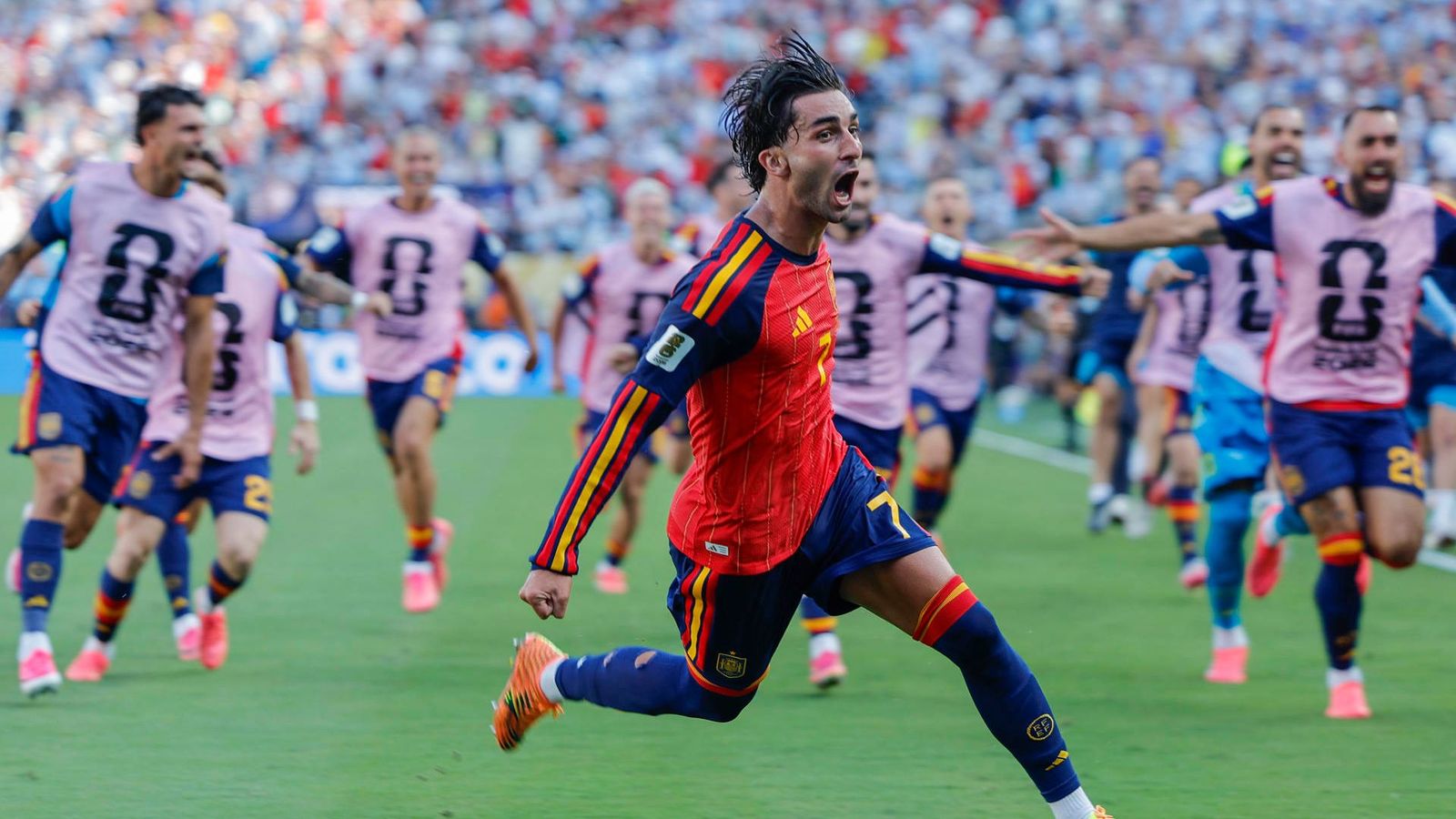 Ferran celebra el gol de la victòria