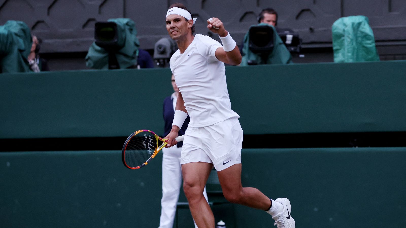 Nadal celebra un punt en el partit de huitens de final