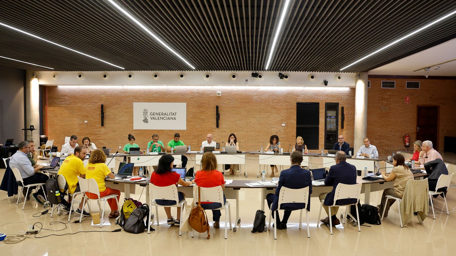 Reunió d'este dilluns entre la Conselleria d'Educació i els sindicats de la taula de negociació
