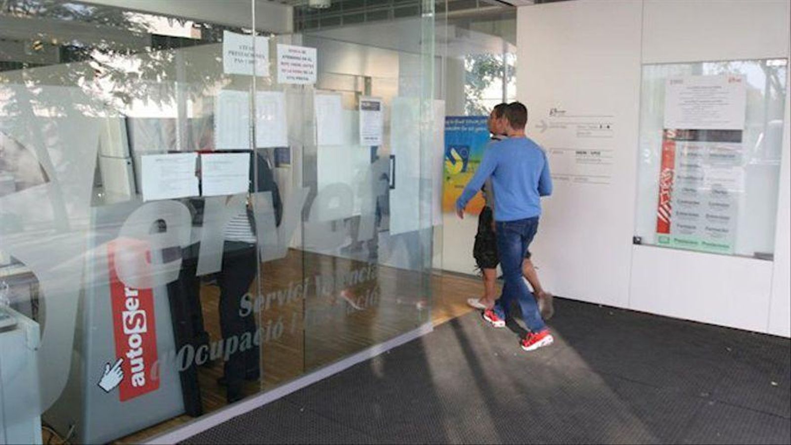 Imatge d'arxiu d'una oficina del Servei Valencià d'Ocupació i Formació