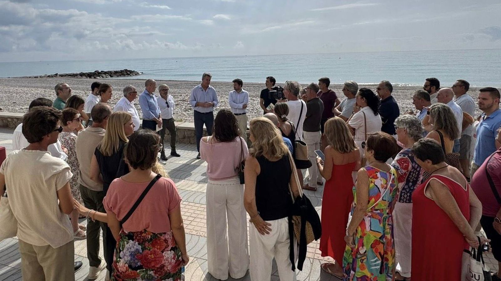 La reunió de Martínez Mus amb els afectats de la plataforma a Moncofa