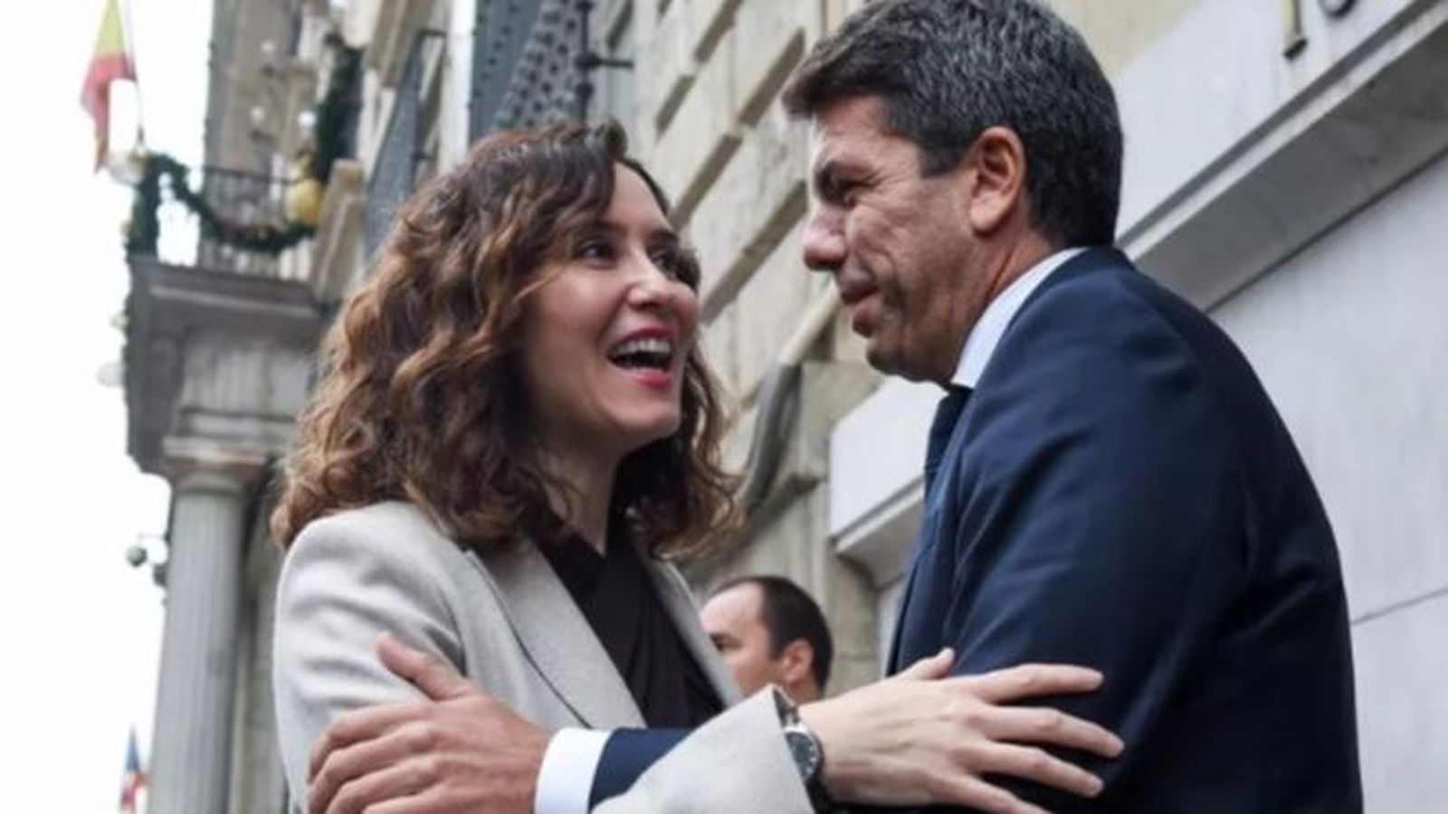 imatge d'arxiu d'Isabel Díaz Ayuso i Carlos Mazón