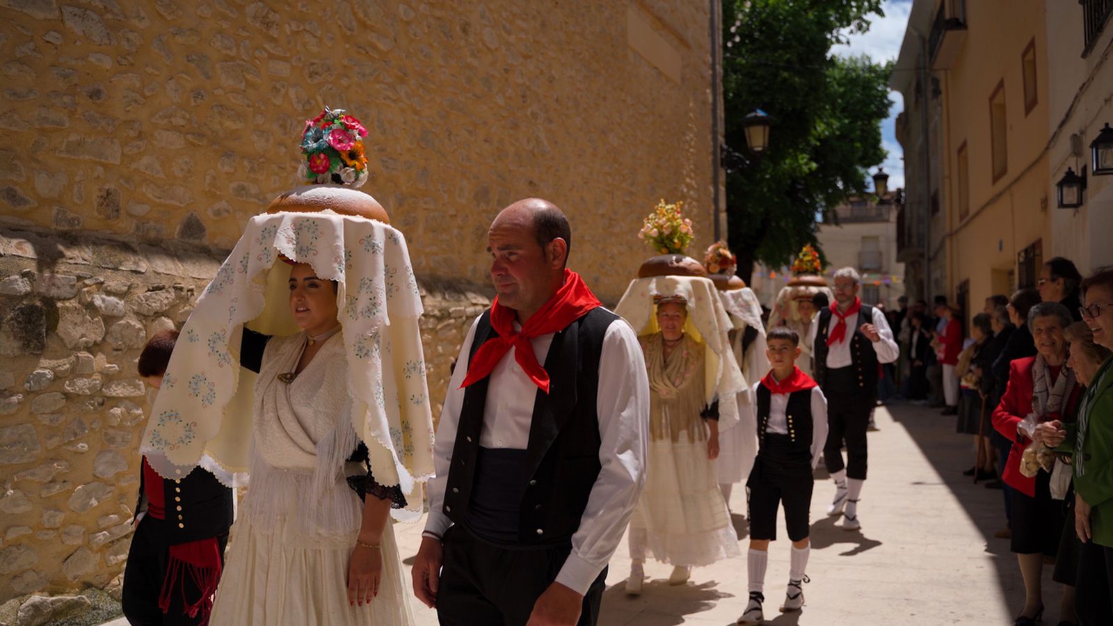 El dia del Pa Beneït de La Torre de les Maçanes és una tradició documentada des del segle XVII