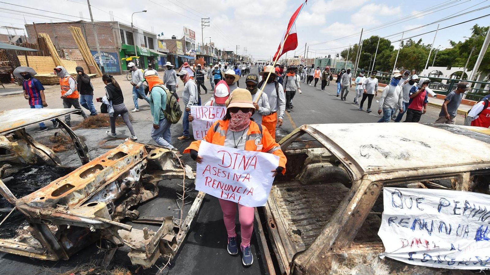 Manifestació a Arequipa per a demanar la renúncia de la presidenta Dina Boluarte i el tancament del congrés peruà