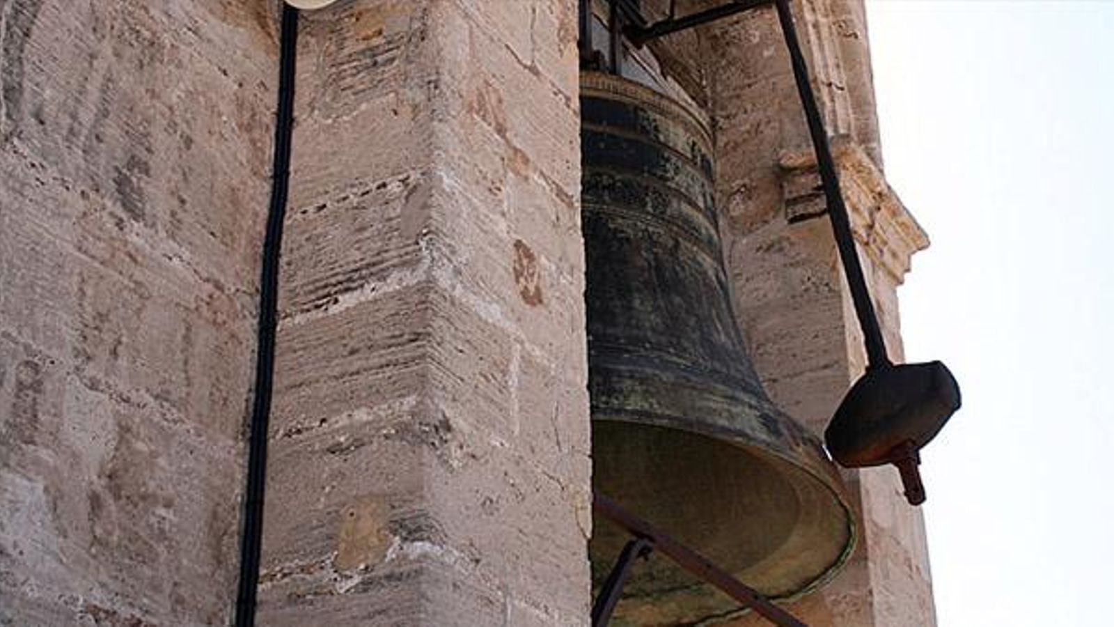 El Micalet, una de les campanes de la torre el mateix nom, és una de les protegides com a BIC