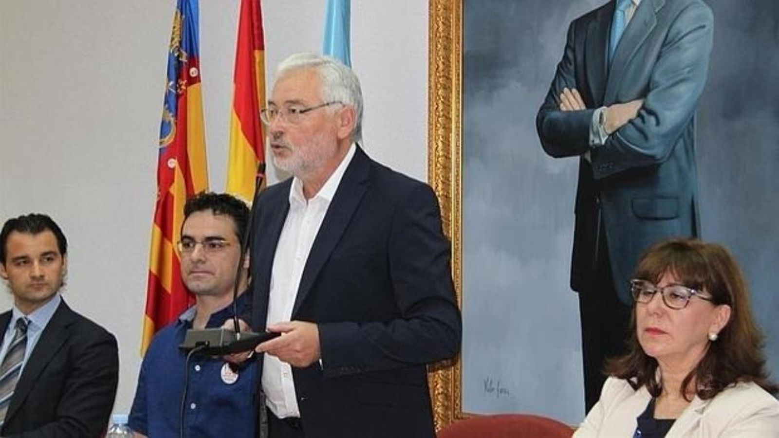 Moció de censura contra l'alcalde. Moció de censura contra l'alcalde.