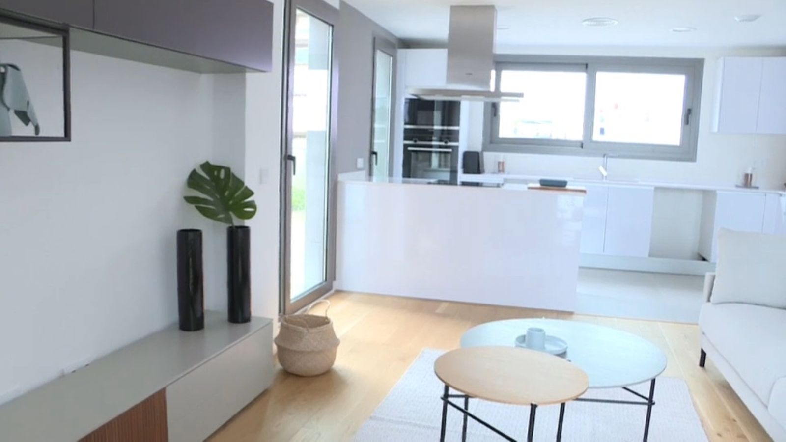 Al mes de novembre s'han realitzat 5.996 operacions de compravenda, amb una caiguda del 8,1% en taxa interanual