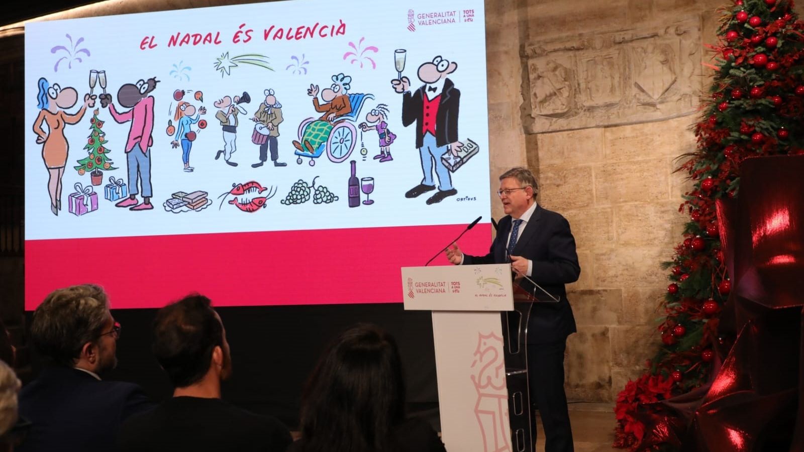 Ximo Puig al Pati Gòtic del Palau de la Generalitat presentant la campanya 'El Nadal és valencià'