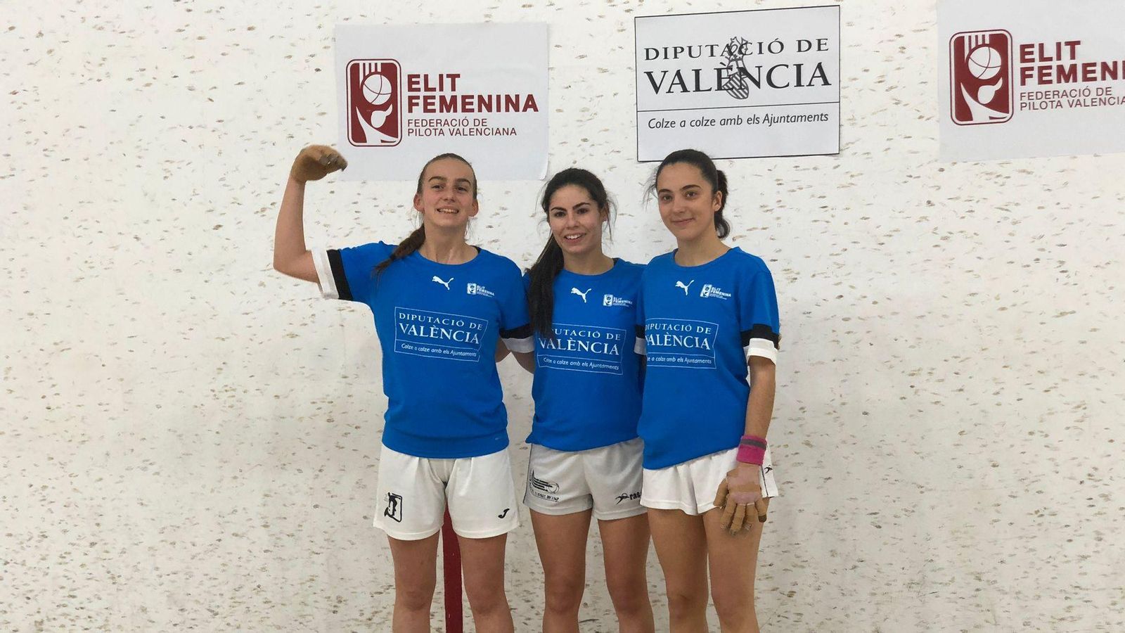 Marta, Mar i Irene celebren el triomf