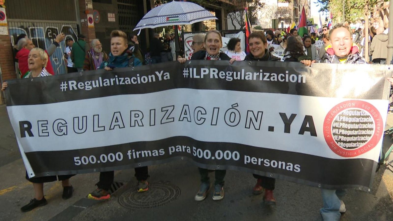 L'ILP per la regularització de les persones migrants ja està presentada al Congrés, però actualment està pausada