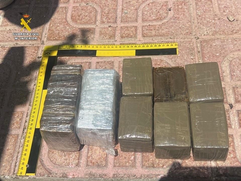 En imatge, la droga confiscada al pis de la família En imatge, la droga confiscada en el pis de la família