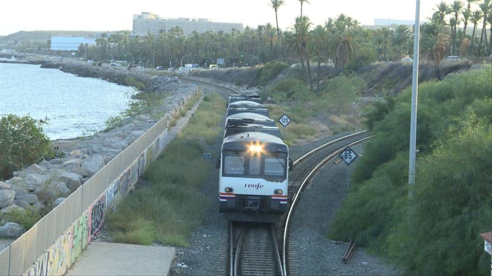 Vies ferroviàries en el litoral d'Alacant