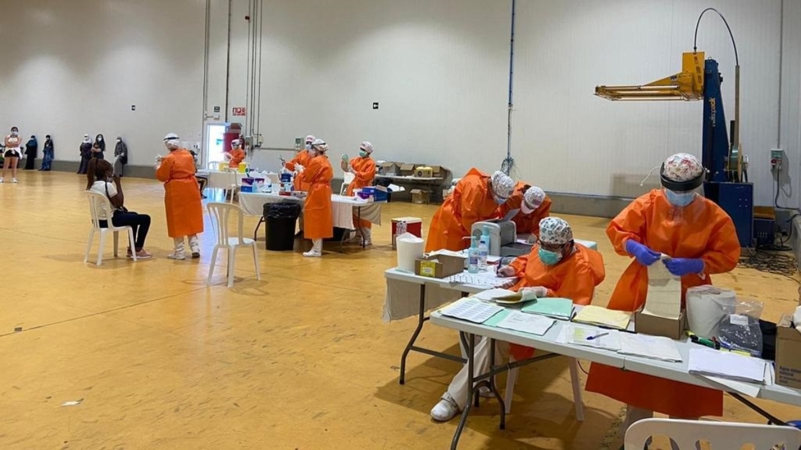 Proves PCR realitzades en una empresa hortofructícola de Saidí en la qual s'ha detectat un brot de Covid-19