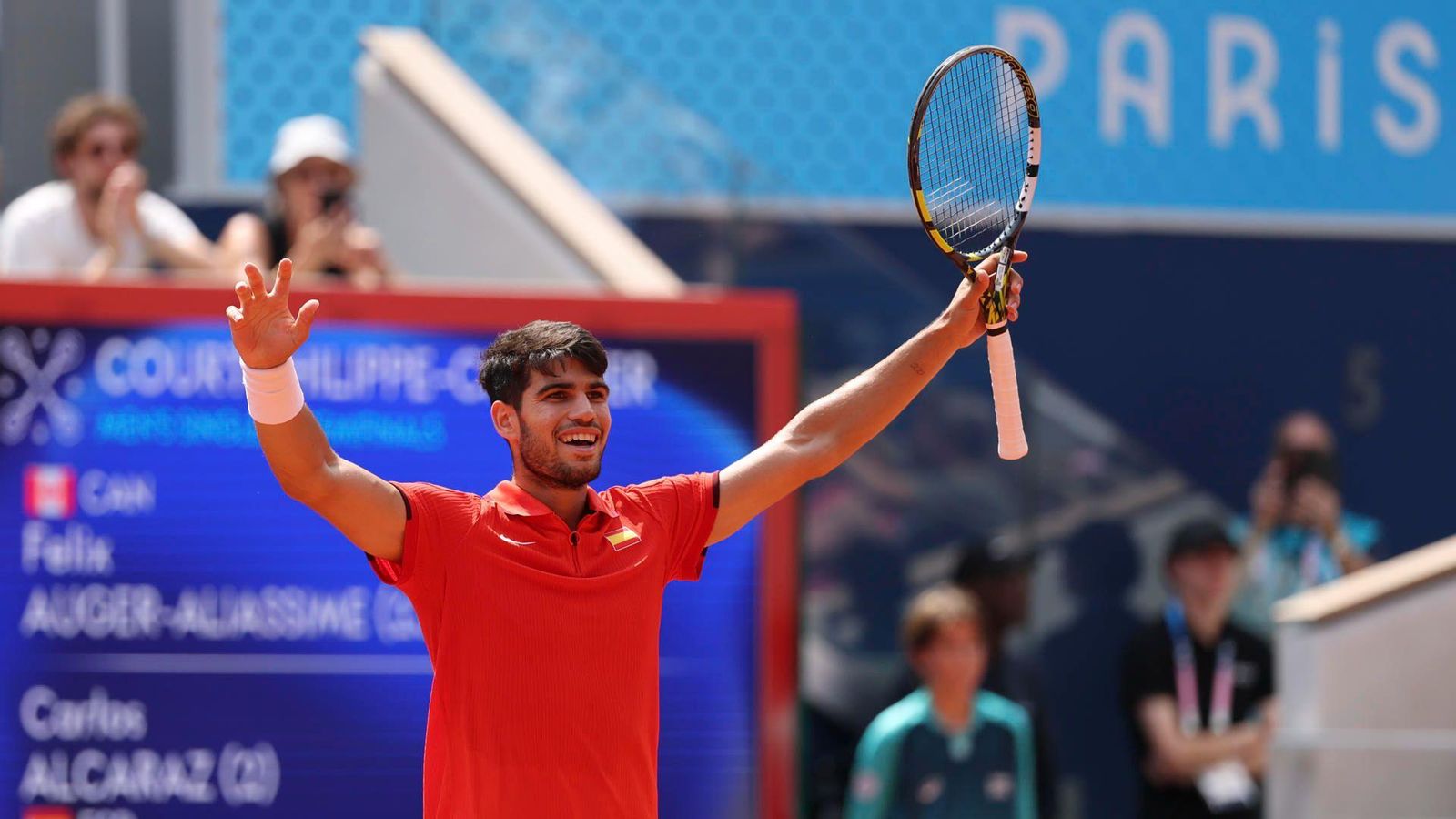Carlos Alcaraz celebra el pas a la final