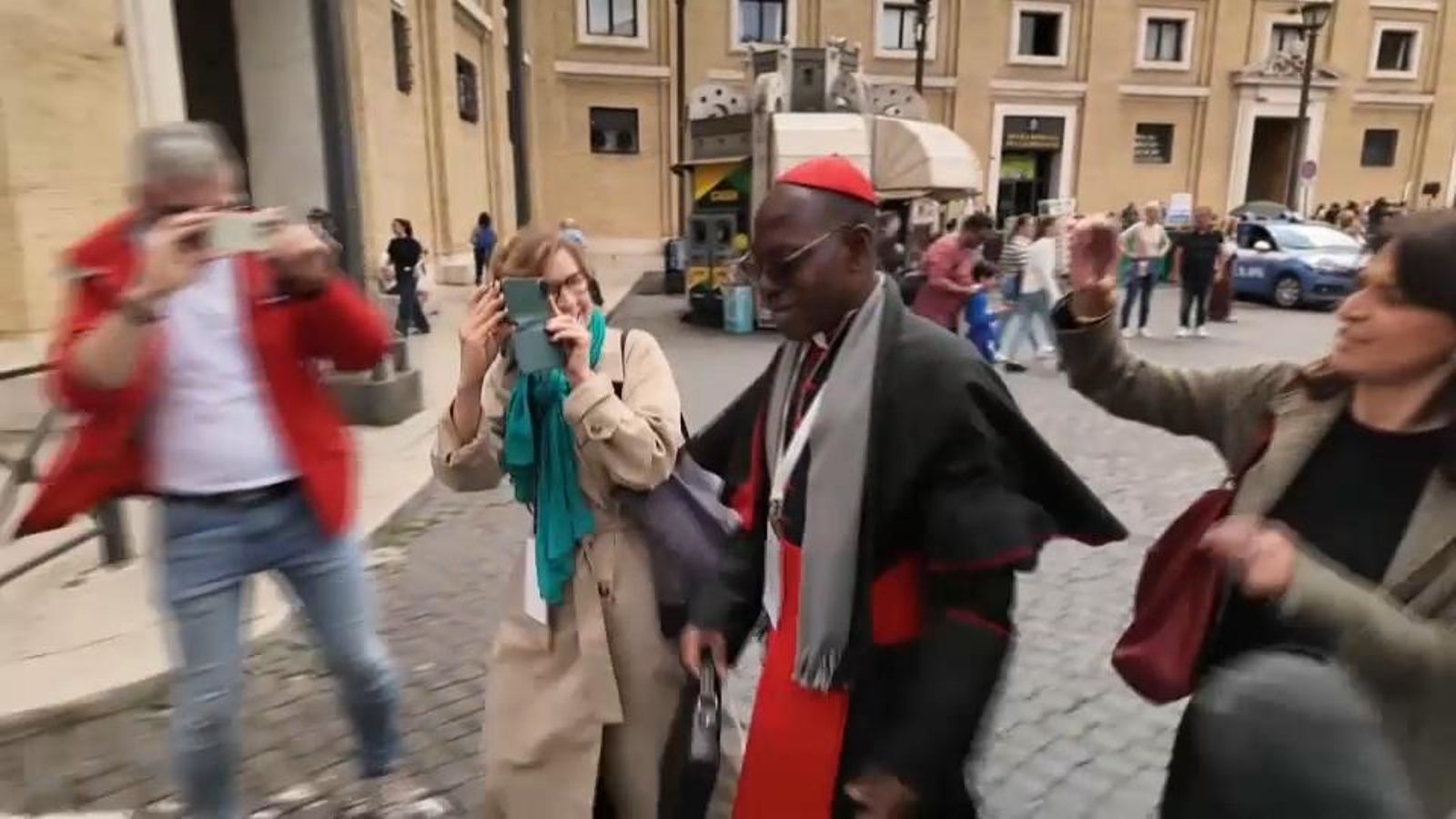 Expectació a Roma al voltant dels cardenals