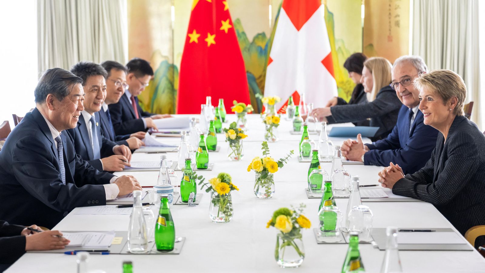 Reunió bilateral entre Xina i Suïssa, este divendres, prèvia a la trobada d’este dissabte