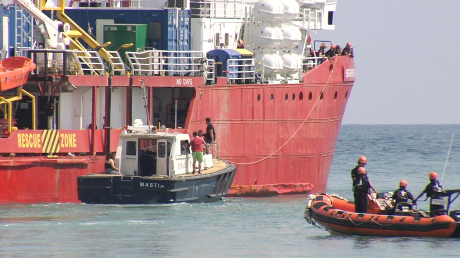 El Sea Eye ha salpat aquest dissabte des del port de Borriana