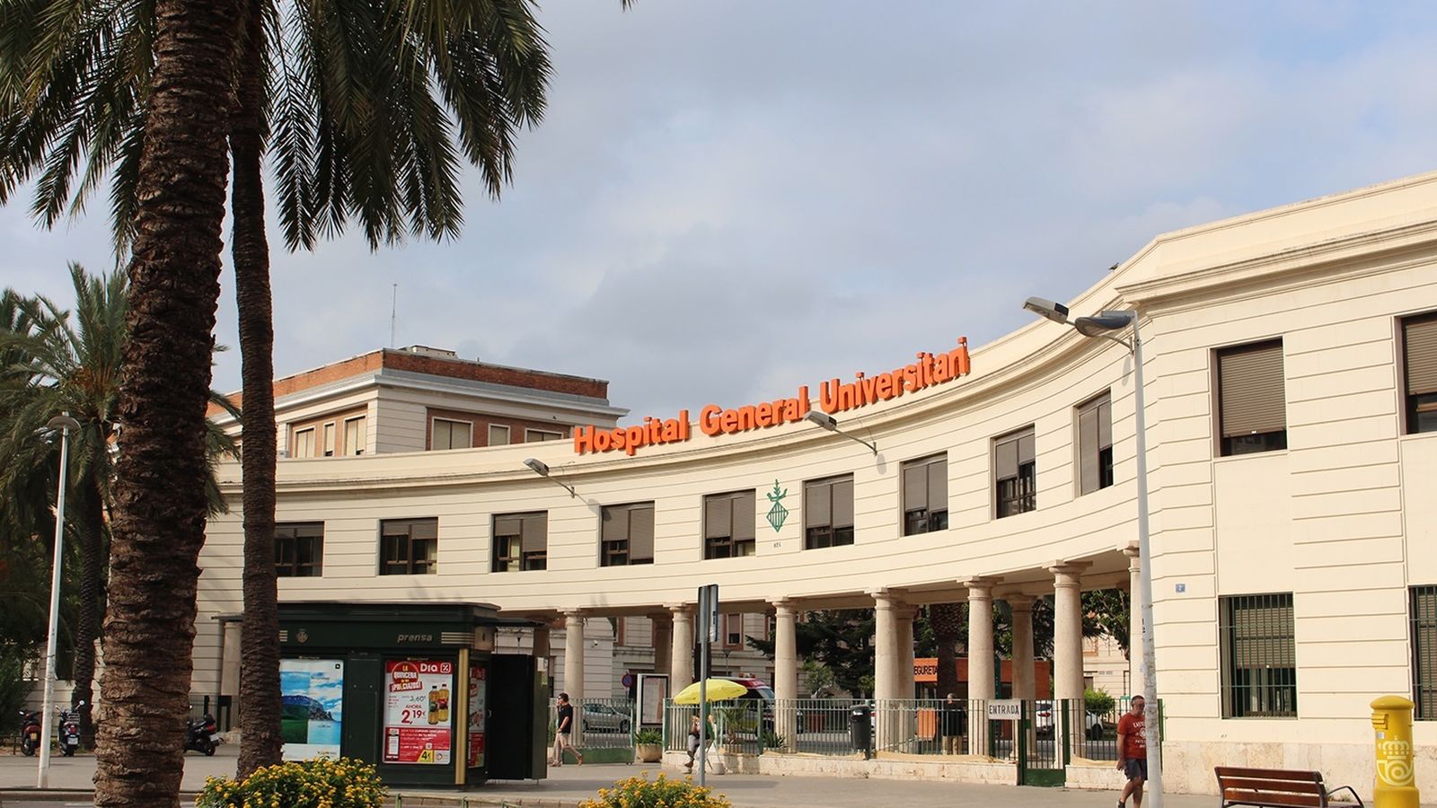 Façana de l'hospital General de València