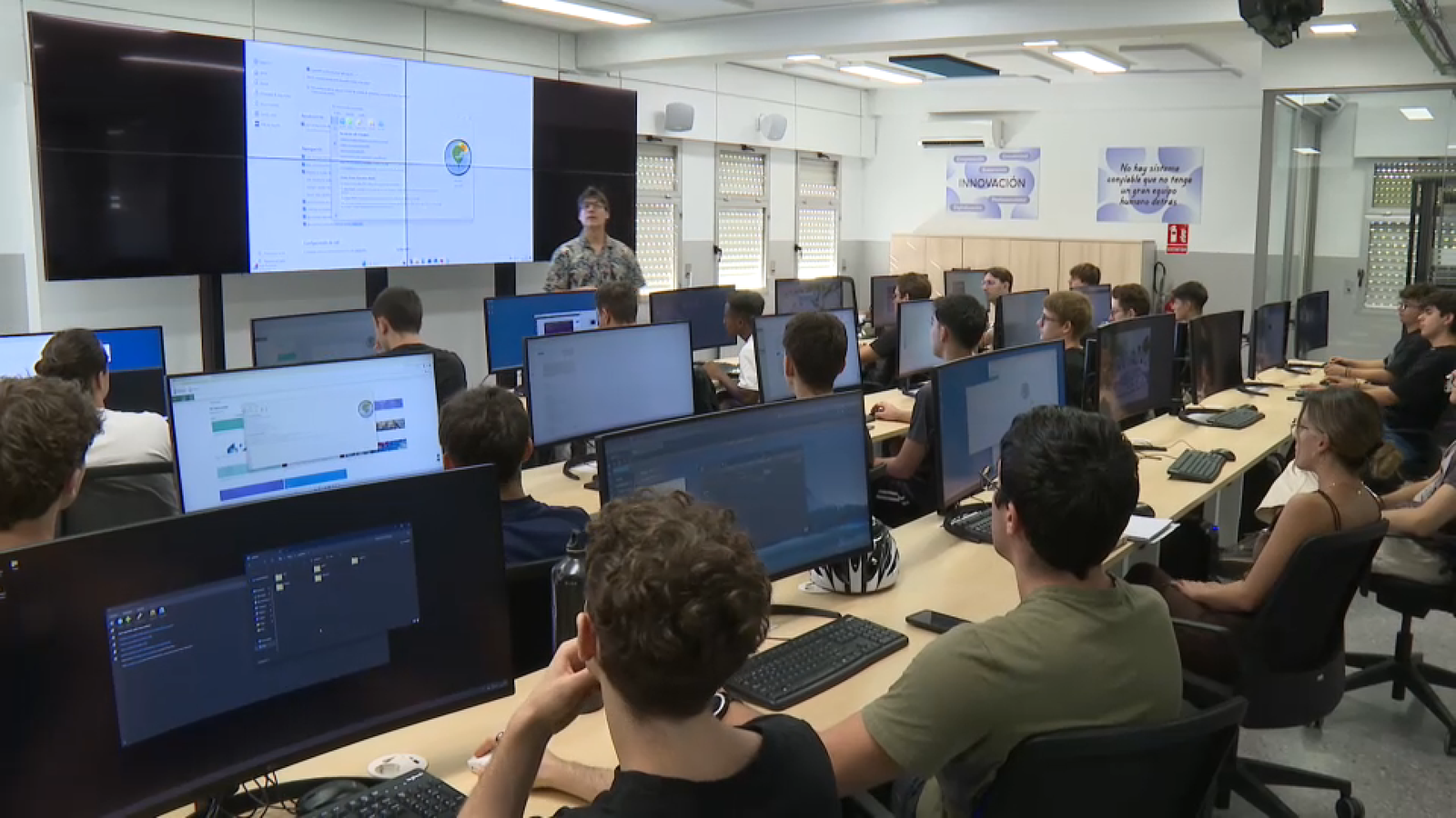 Puja l'oferta d'ocupació per a persones amb formació professional