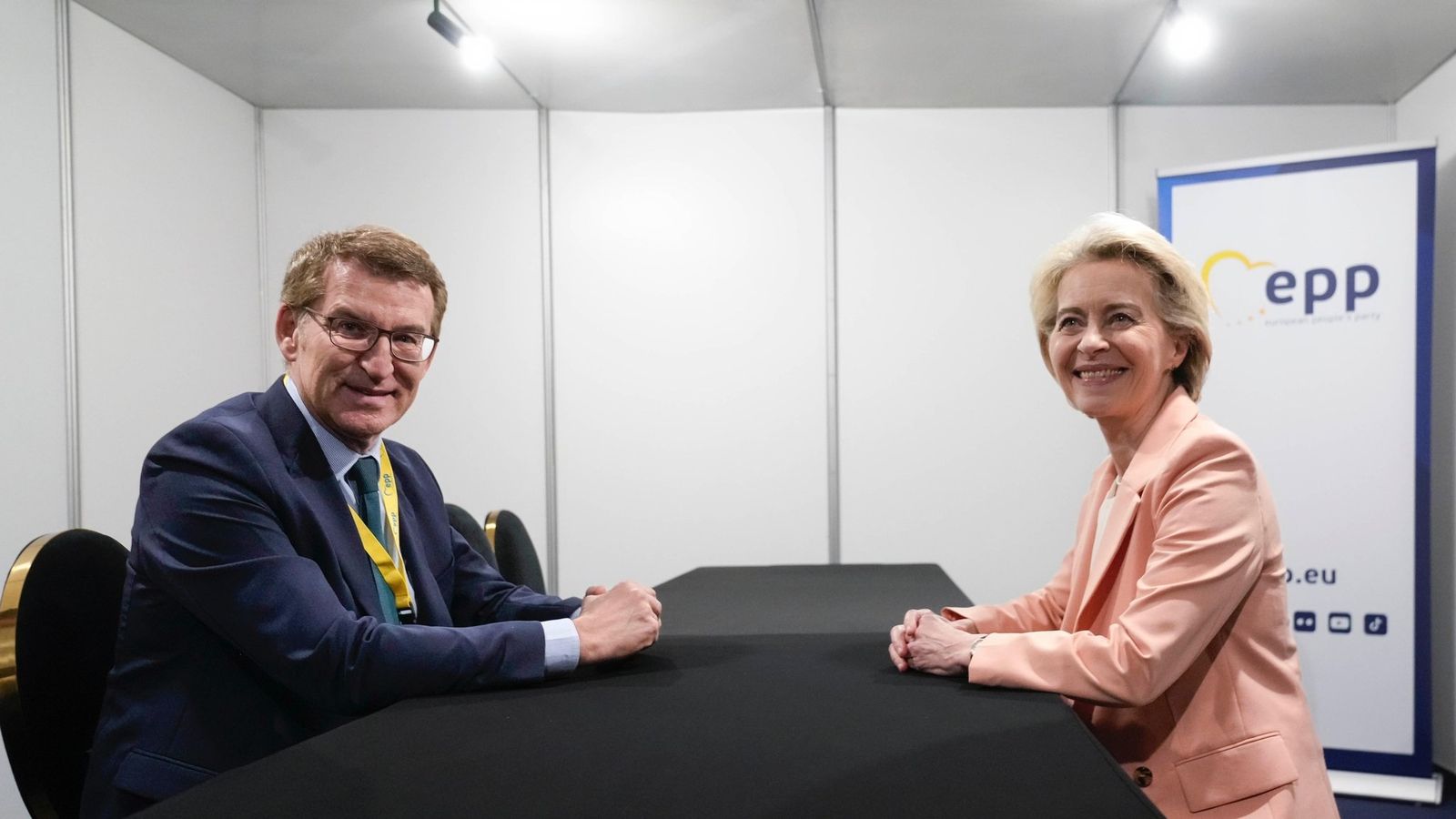 Reunió de Feijóo en Bucarest amb la presidenta de la Comissió Europea, Ursula Von der Leyen