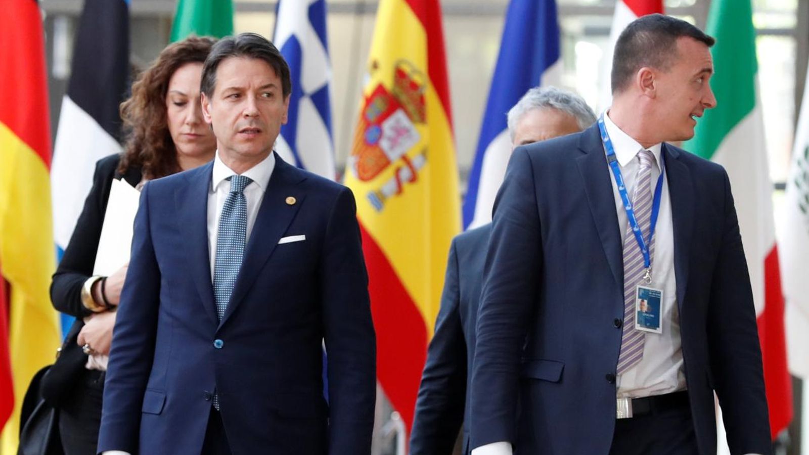 El primer ministre d'Itàlia, Giuseppe Conte, arriba a la cimera de Brussel·les.